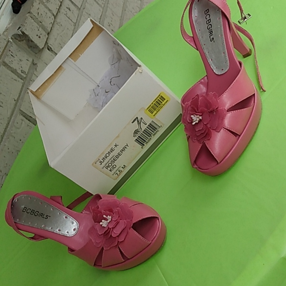 Ladies/girls size 7.5 strapped heels